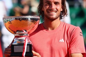 九游官网-纳达尔重要时刻重返赛场，加拿大队带队取胜！的简单介绍-九游官网